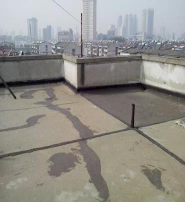 富蕴漏水维修 楼顶漏水是什么原因，楼顶漏水维修方法是什么?